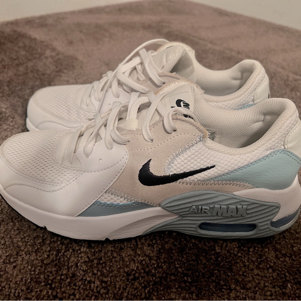 Women’s Nike Air Max
